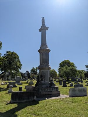 Evergreen Cemetery, Paris