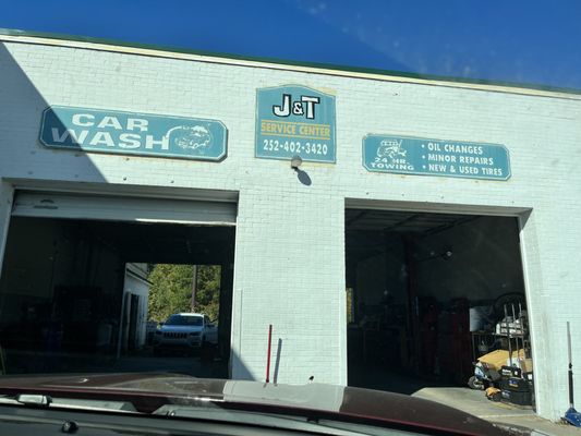 J & T Service Center