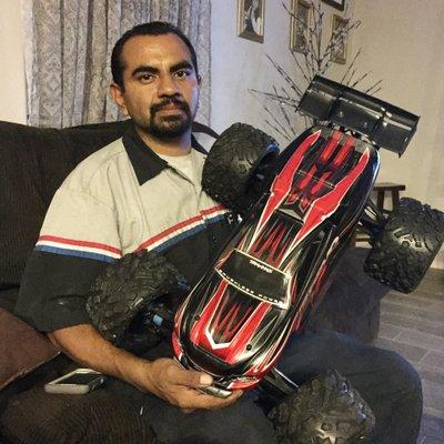 Traxxas e-revo "king basher"