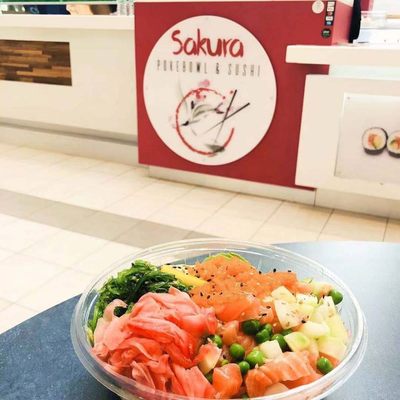 Salmon poke bowl