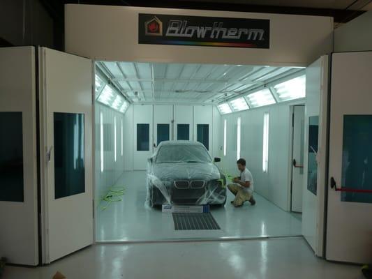 Blowtherm full downdraft paintbooth