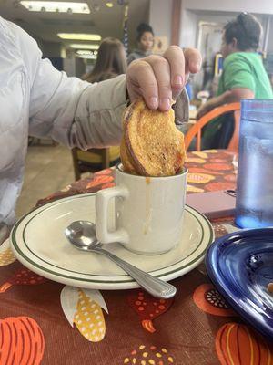 Grilled cheese and tomato soup