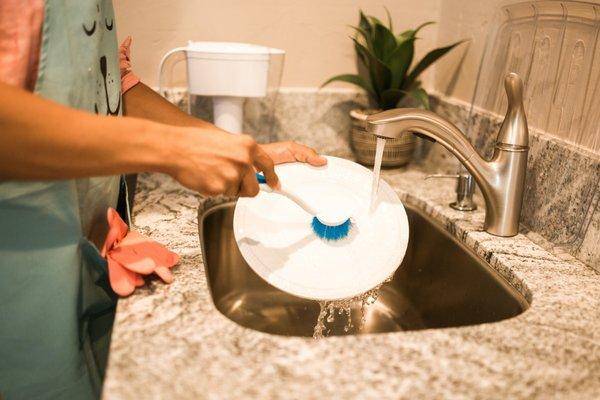 Nobody like to see dirty dishes, but we do. We love to wash them clean for you here at Clean Pilots. Let our cleaners get the job done right