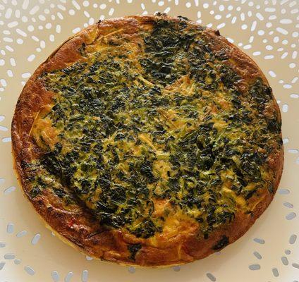 Crustless vegan quiche with spinach and asparagus