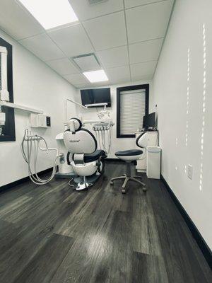 Treatment room with high technology