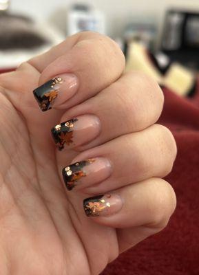 Fall nail design.