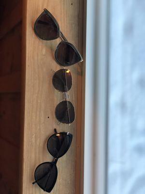 Sunglasses with shape