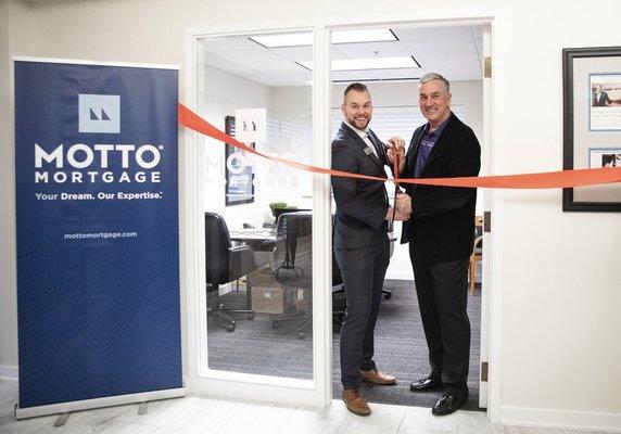 Motto Mortgage HPLB had a ribbon cutting ceremony at their April Grand Opening event where they collected 250lbs of food to donate.