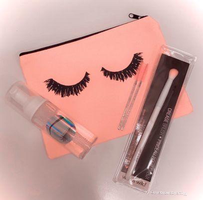 Eyelash extension free aftercare kit