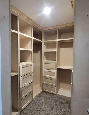 Custom closet cabinets and shelves