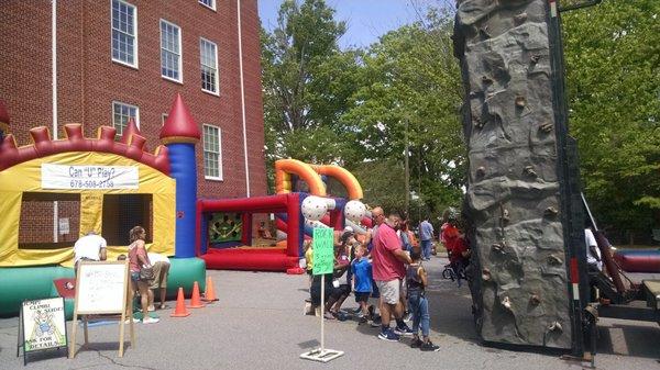 The kid's play area was hopping and there was lots to see and do!