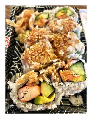 California Rolls @ H Mart.711 W Jackson Blvd, Chicago, IL . Korean/Asian Market Grocery Fresh Meat Seafood & Products  Food Court .Cool!