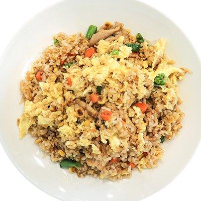 STIR FRIED RICE WITH CHICKEN