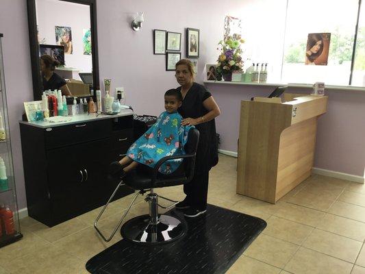 C.D.J. Beauty Salon