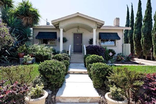 Ventura's historic West Ventura offers walk ability to the beach at an affordable price!