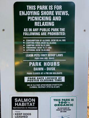 Park notices and hours.