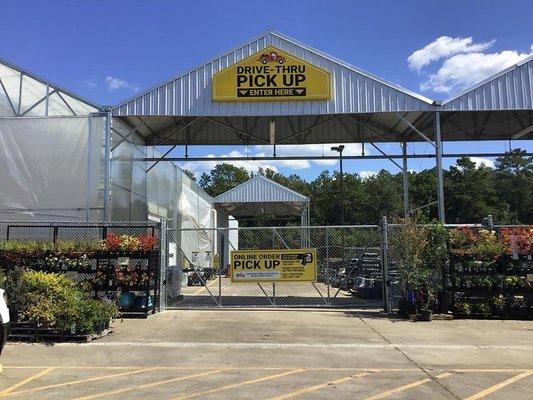 Garden Center at Tractor Supply