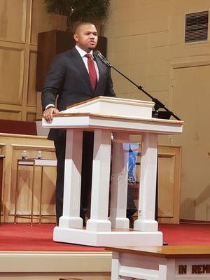 Dr. Rev. Kevin Murriel, Pastor