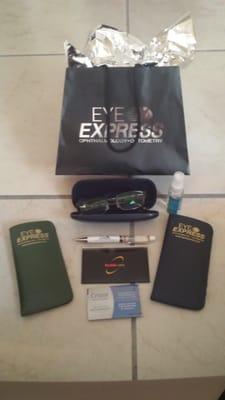 The unexpected gift bag from Jazzy and Nan, that surprised me upon the wife's delivery of my eyewear to my job