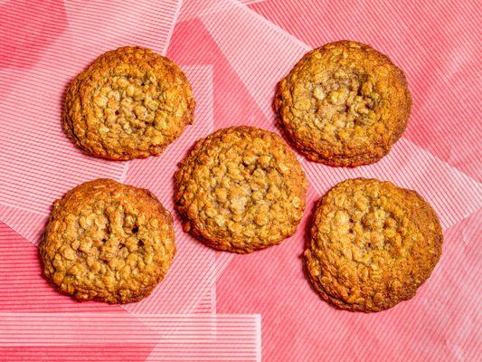 Chip't Classic Oatmeal Cookies.