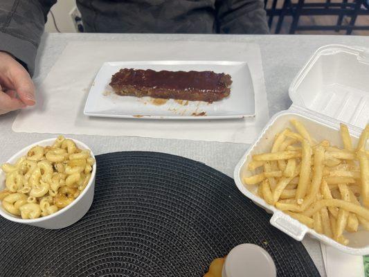 Rib Dinner with Vegan Mac n Cheese and Truffle Fries