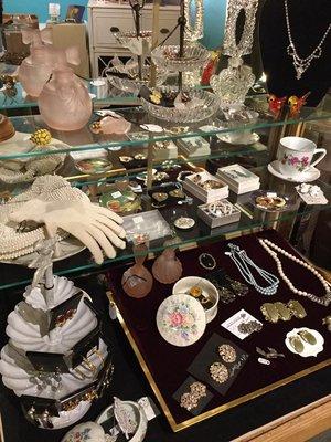 Vintage jewelry and accessories