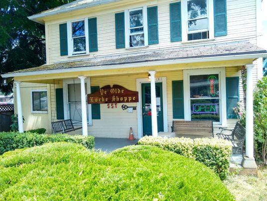 Ye Olde Locke Shoppe, A Columbia Gorge Staple for over 35 years