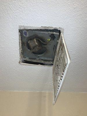 Bathroom vent