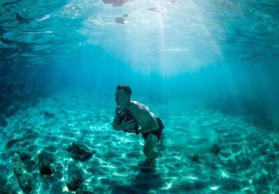 Oahu Underwater Photography Lisa Putnam Photography Rock Running