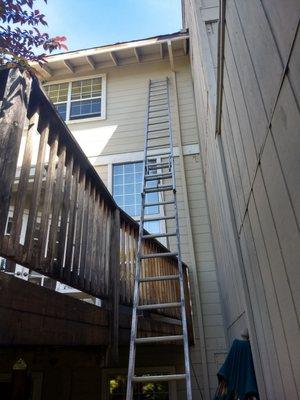 24 foot ladder won't reach the top