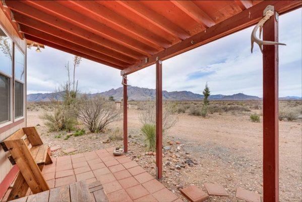 3 Bedroom Home, High Desert,  Mountain views, stunning sunsets