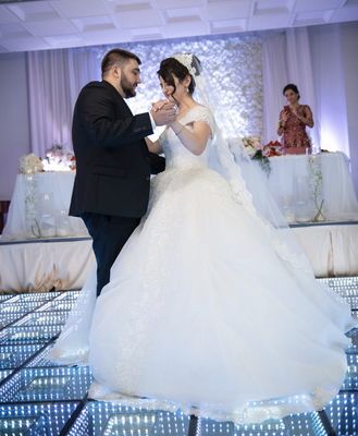 At Atlanta Banquets in Suwanee Georgia we serves Gwinnett County and the surrounding Fulton, Forsyth, and Cobb. Wedding & Special Events