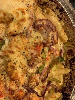 Alfredo, topped with chicken, green peppers, onions