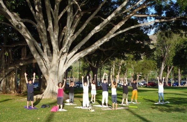 Waikiki sunset yoga class  Saturday 5:30pm