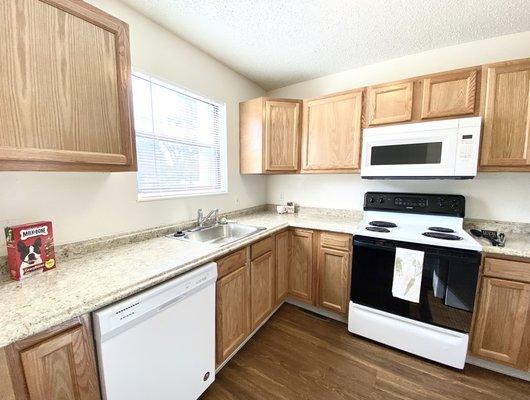 Updated kitchens at Pinehurst Townhomes in Grand Ledge, MI