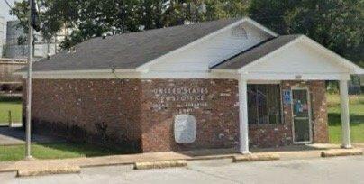 view of front corner of US Postal Service building in Diaz, Arkansas