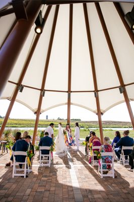 Wedding Ceremony, Hoċokata Ti Cultural Center ©Heather Hanson Photography