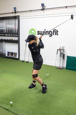 Motion capture & AI allow us to capture and process 500,000 data points from your swing!