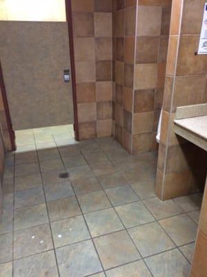 Clean bathroom for a fast food place!