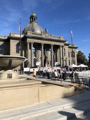 Redwood City courthouse on Veterans day