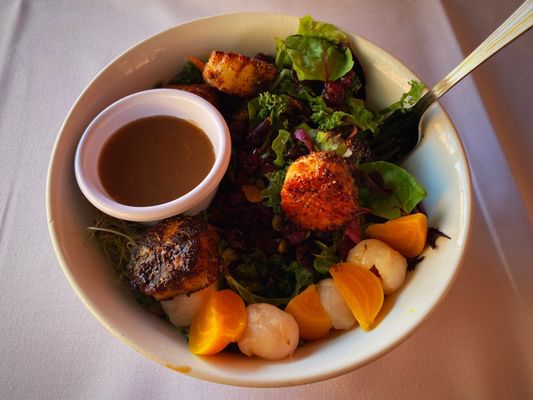 Buddha salad ~ the scallops were AMAZING & the beets, perfection.  Very pleased with my meal.