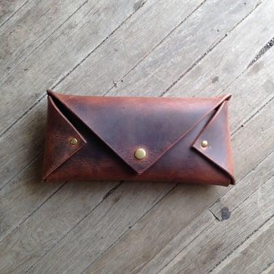 The Vendue Clutch // Handcrafted In The Heartland