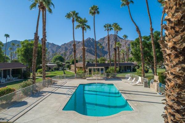 Back behind the gate of the prestigious Indian Wells Country Club!