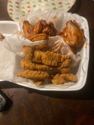 Couldn't even separate the wings from tenders. There are only 4 tender when order says 5