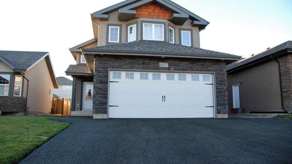 Rubber surfacing for driveway