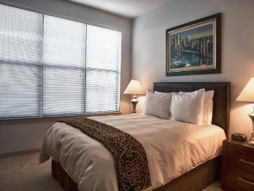 AMLI Quadrangle, http://www.execustay.com/furnished-apartments/dallas/amli-quadrangle/index.php