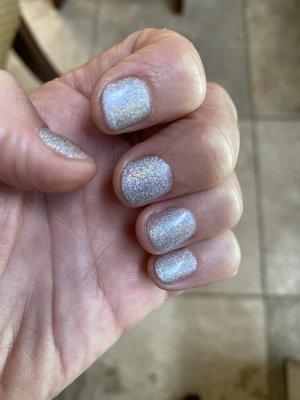 I love the effect of the small glitter. And this polish has a nice holographic effect too, gives it good depth.