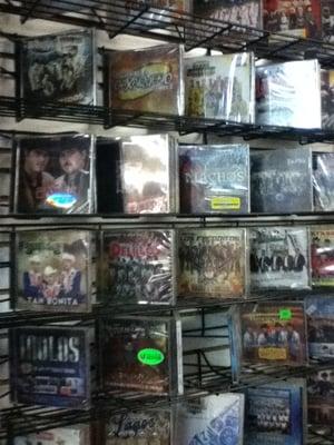 Music CD's at clearece prices!! for all kind of different genders ranchero, regeton, cunbia etc. Cd's a precio de descuento.