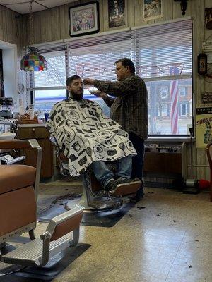 Johnny Be Good Barbershop