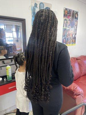 Jumbo Knotless braids